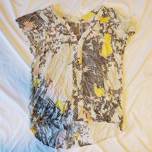 EUC LAMade graphic high-low v-neck blouse